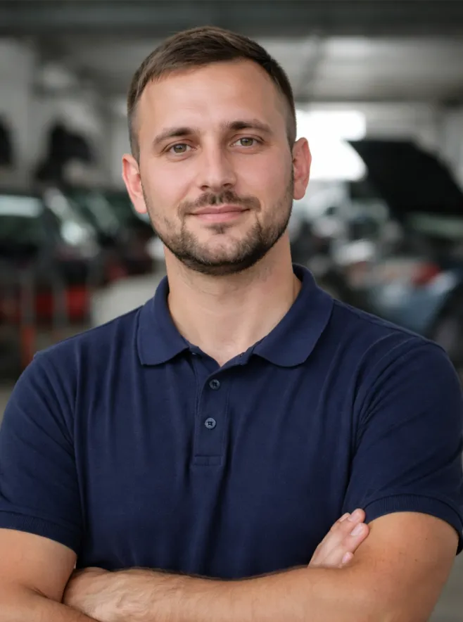 Kovács Péter - Autószerelő műhely tulajdonos, elégedett Egyszerű Web ügyfél